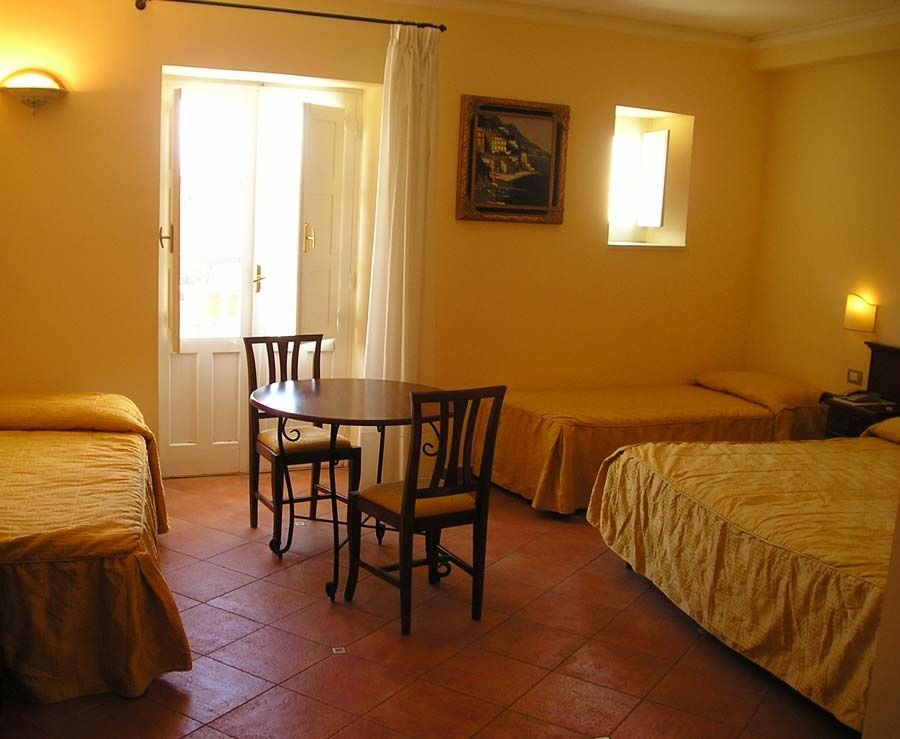 Hotel Mediterraneo Syrakusa Rum bild